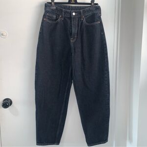 H&M Women’s barrel jeans size US 6